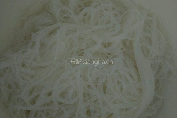炒粉丝的做法图解1