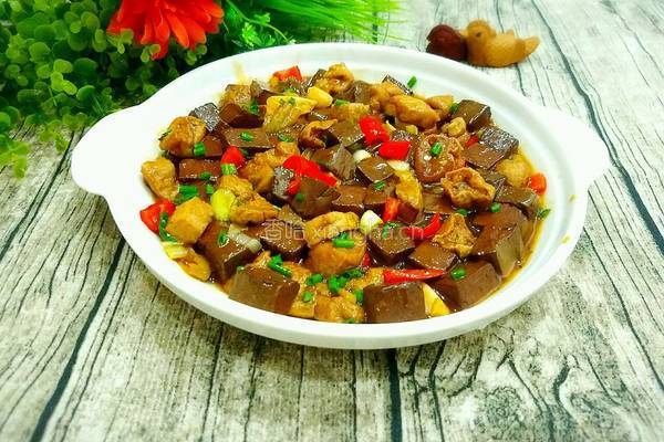 鸭血烧油豆腐的做法图解11