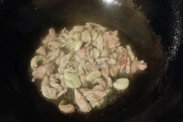 苦瓜炒肉的做法图解3