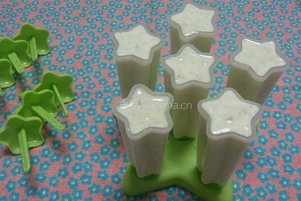 香蕉牛奶冰棍的做法图解11