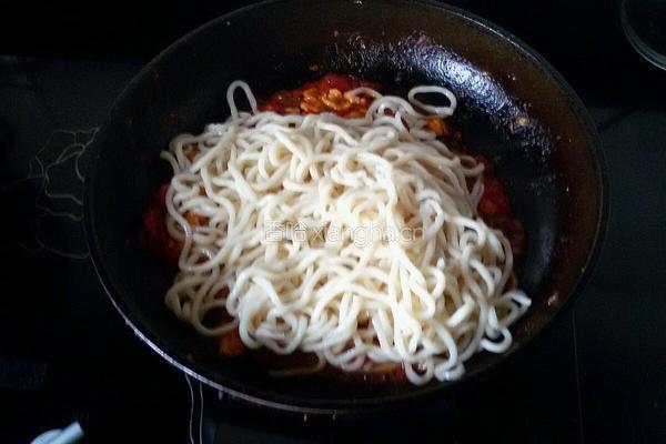 西红柿鸡蛋拌面的做法图解10