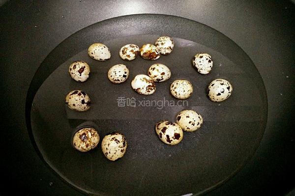 小花菇烧鹌鹑蛋的做法图解3