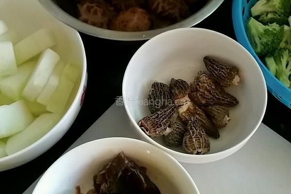 鲍汁三宝(羊肚菌 花菇 冬瓜)的做法图解1