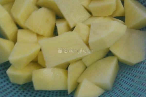 土豆炖茄子的做法图解3