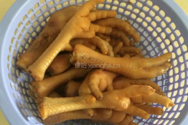 豉汁辣椒蒸凤爪。的做法图解6
