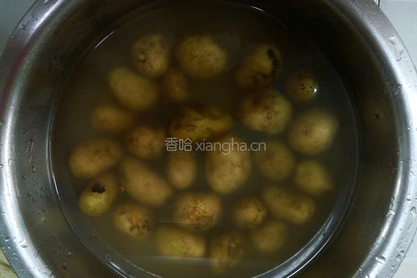 酱香小土豆的做法图解2