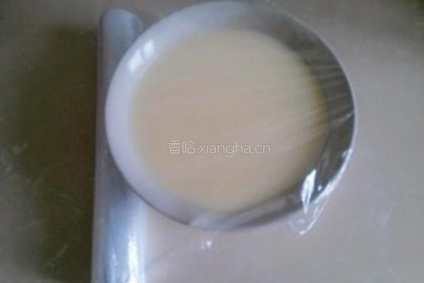 格格牌牛奶鸡蛋羹的做法图解4