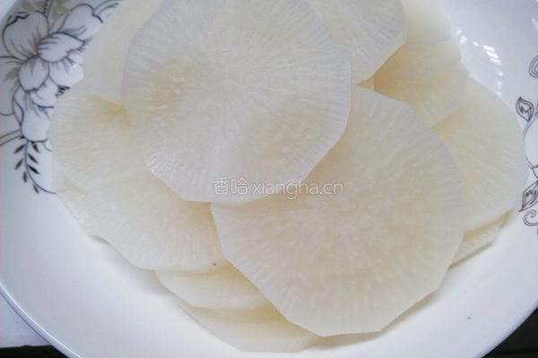 白玉萝卜的做法图解3