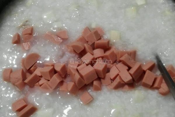 皮蛋火腿粥的做法图解5