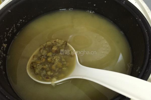 山黄皮煲绿豆海带汤的做法图解6