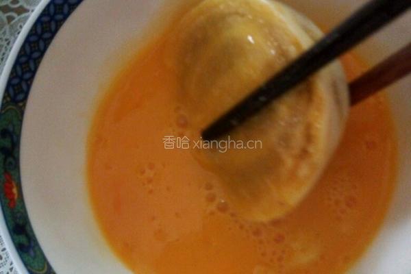 煎鸡蛋馒头的做法图解2