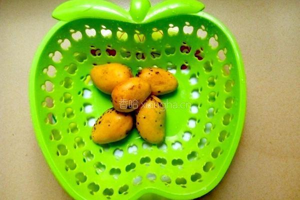蒸豆腐和芒果的做法图解1