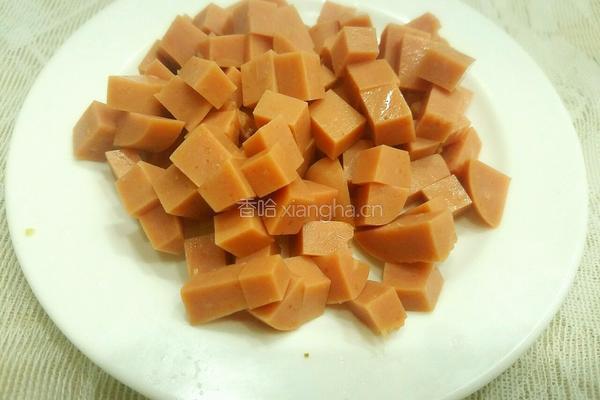 瓜子仁玉米粒炒火腿的做法图解4