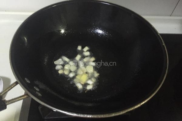 双椒鸡丁的做法图解2