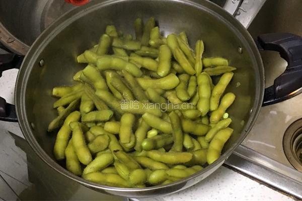 夏日凉拌毛豆的做法图解3