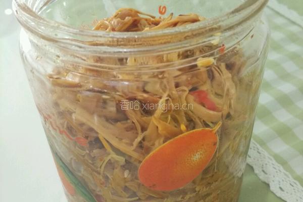 凉拌干黄花菜的做法图解5