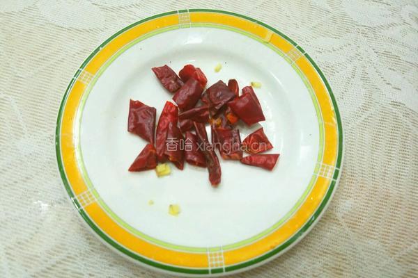 小土豆香菇烧鸡块的做法图解4