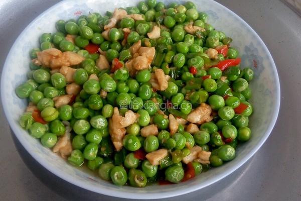 青豆鸡丁