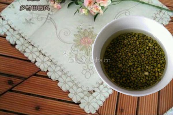绿豆糖水的做法图解1