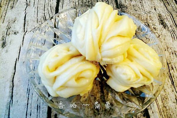 奶香花卷的做法图解8