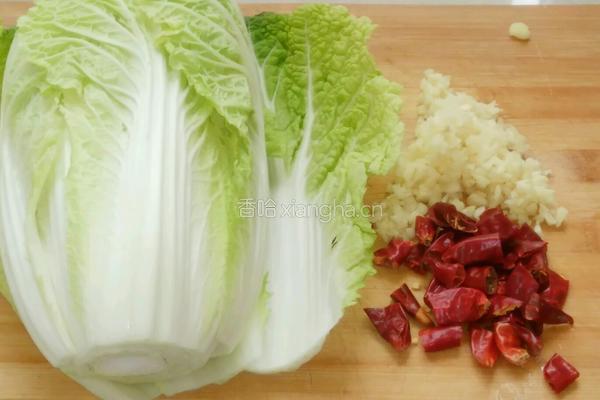醋溜白菜的做法图解1