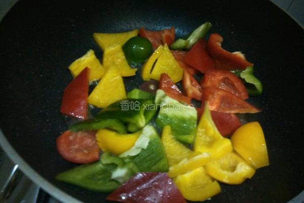 彩椒炒鸡肉的做法图解4