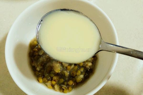 奶味绿豆冰棍的做法图解3