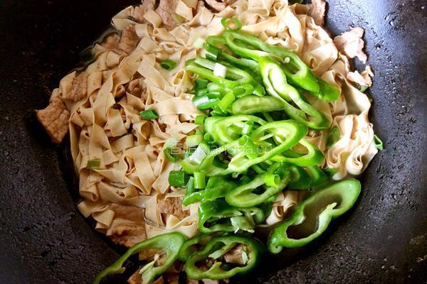 尖椒干豆腐的做法图解8