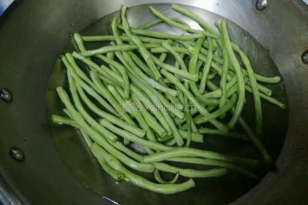 凉拌豇豆的做法图解2