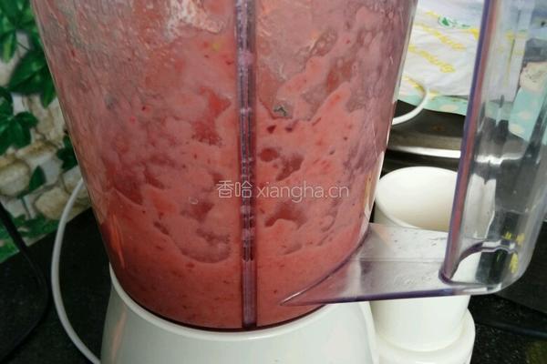 鲜榨果汁水蜜桃的做法图解6