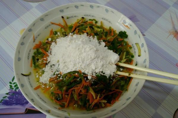 蔬菜鸡蛋饼的做法图解4