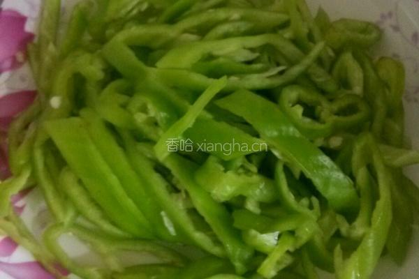 青椒肉片的做法图解2