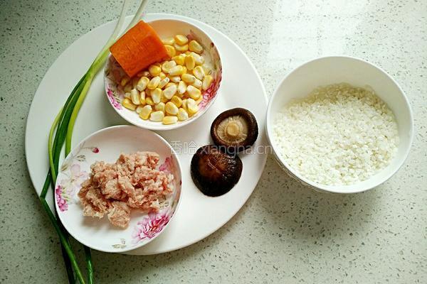 萝卜香菇肉粥的做法图解1