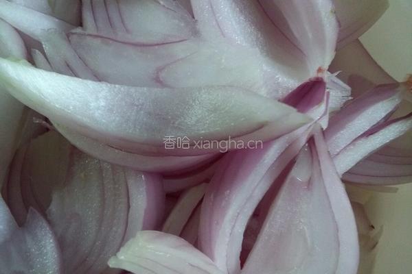 家菜＊洋葱炒蛋的做法图解1