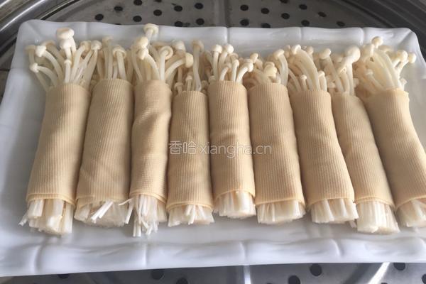 豆皮金针菇卷的做法图解5