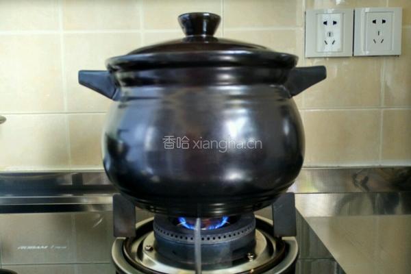 玉米排骨汤的做法图解10