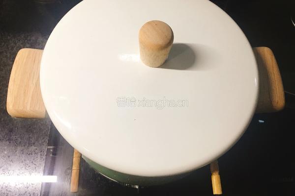绿豆薏仁百合粥的做法图解3