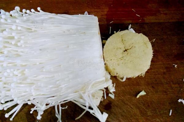 剁椒蚝油金针菇的做法图解1