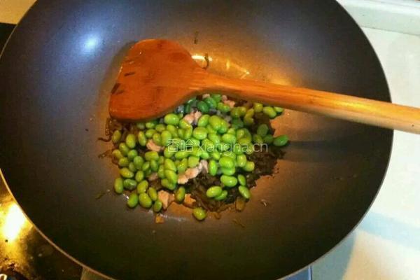 毛豆炒咸菜的做法图解9