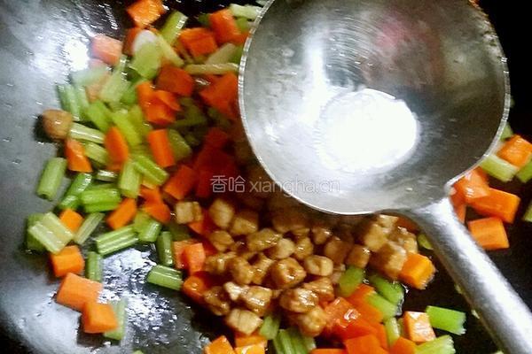 炒三丁的做法图解13