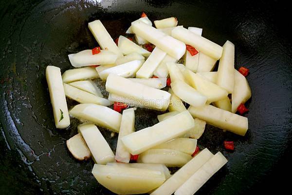风味土豆条的做法图解6