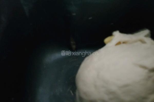 萌宝肠仔包的做法图解2
