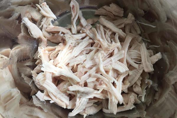 椒麻手撕鸡胸肉的做法图解4