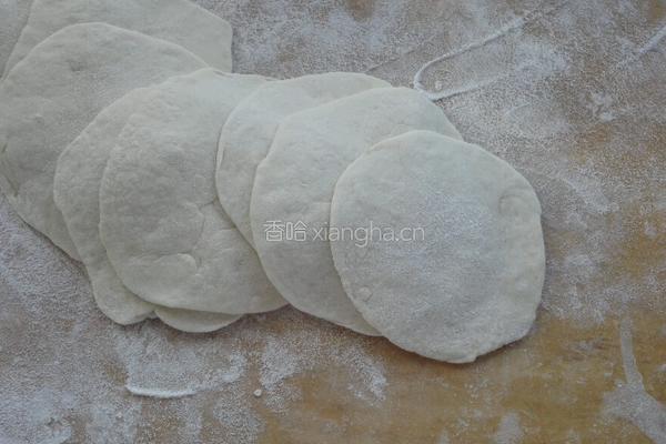 韭菜素馅包子的做法图解10