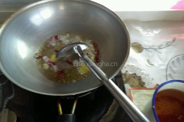 沙锅煲土豆块咖喱鸡汤的做法图解4