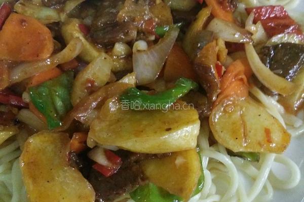 土豆烧牛肉拌面