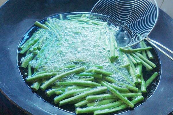 凉拌豇豆的做法图解4