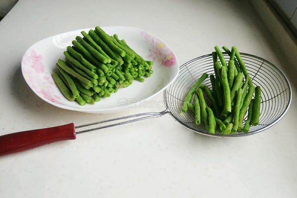 凉拌豇豆的做法图解5