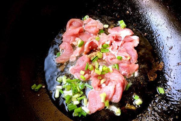 辣白菜炒土豆片的做法图解6