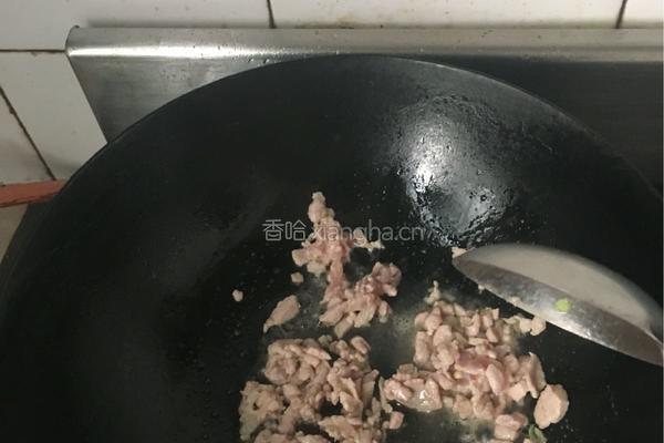 豆酱肉末炒豆角的做法图解2